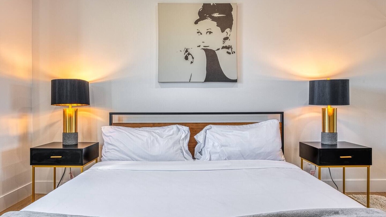 Photo of Others in Overlook