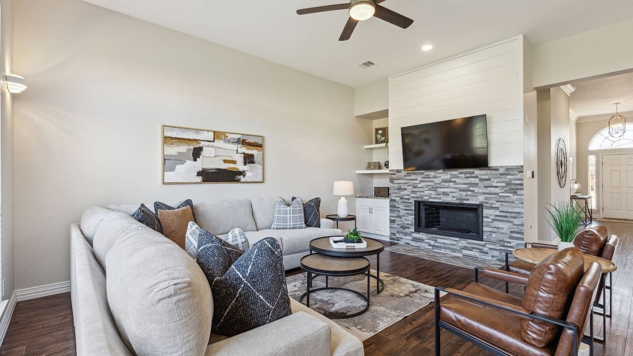 Photo of Livingroom in Coppell
