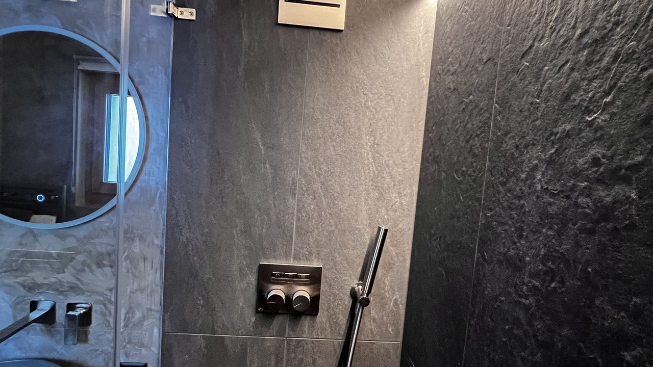 Photo of Bathroom in Maloja