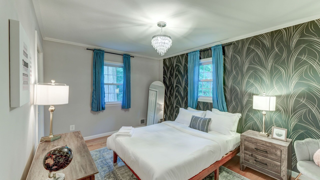 Photo of Bedroom in Alcova Heights