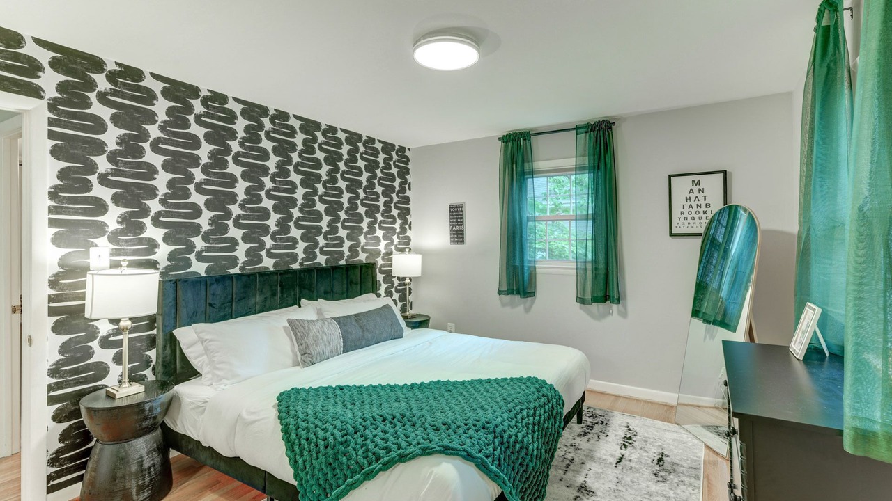 Photo of Bedroom in Alcova Heights