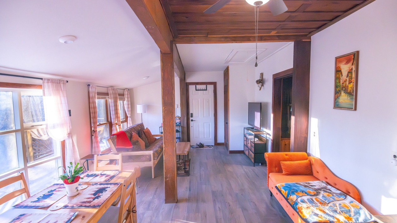 Photo of Livingroom in Swiftwater