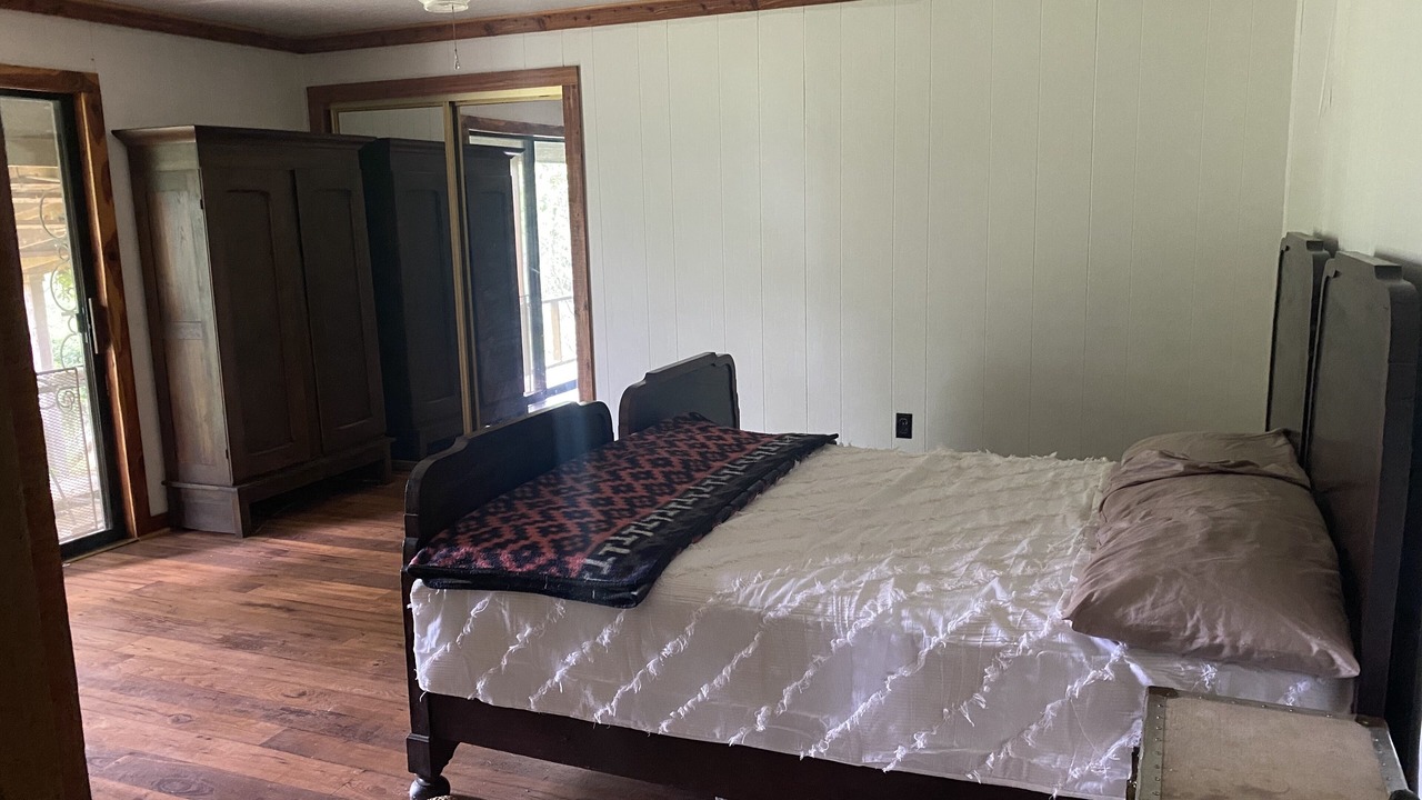 Photo of Bedroom in Bates