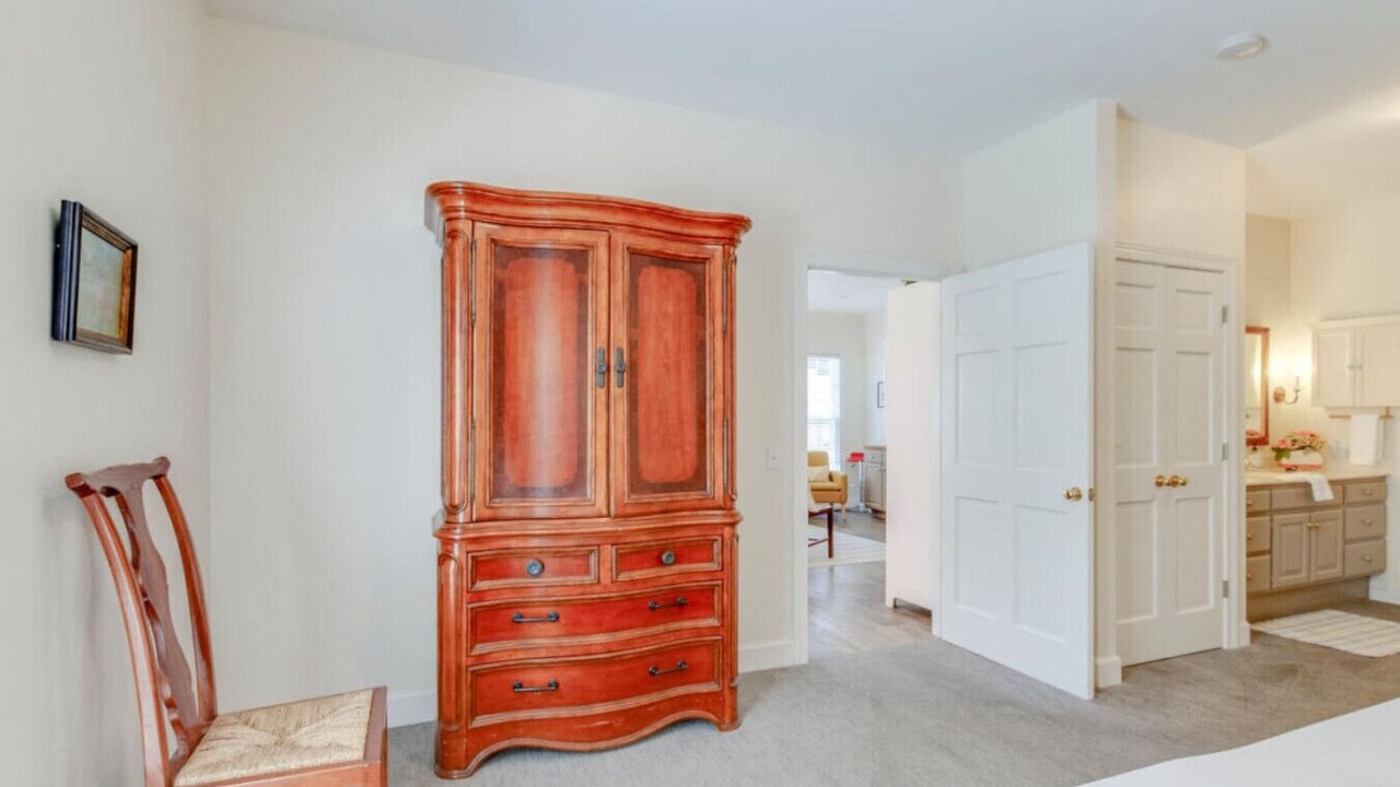 Photo of Bedroom in Green Hills