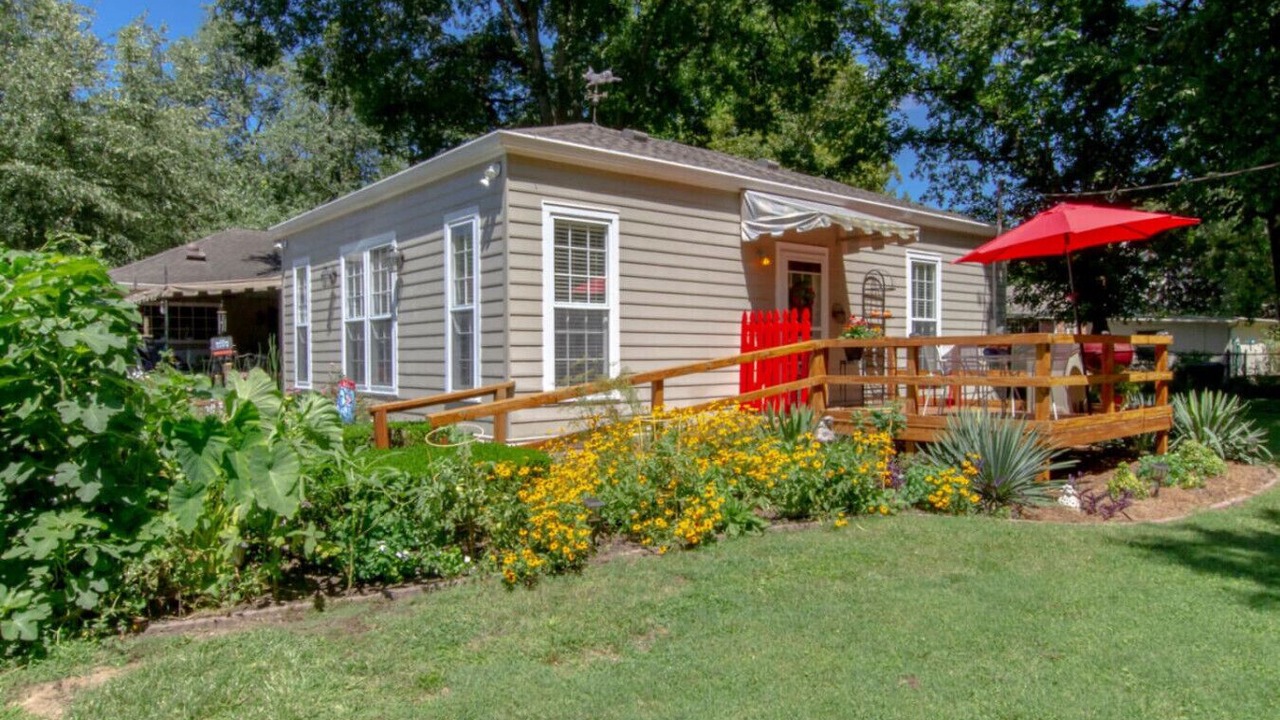 Photo of Outdoor in Green Hills