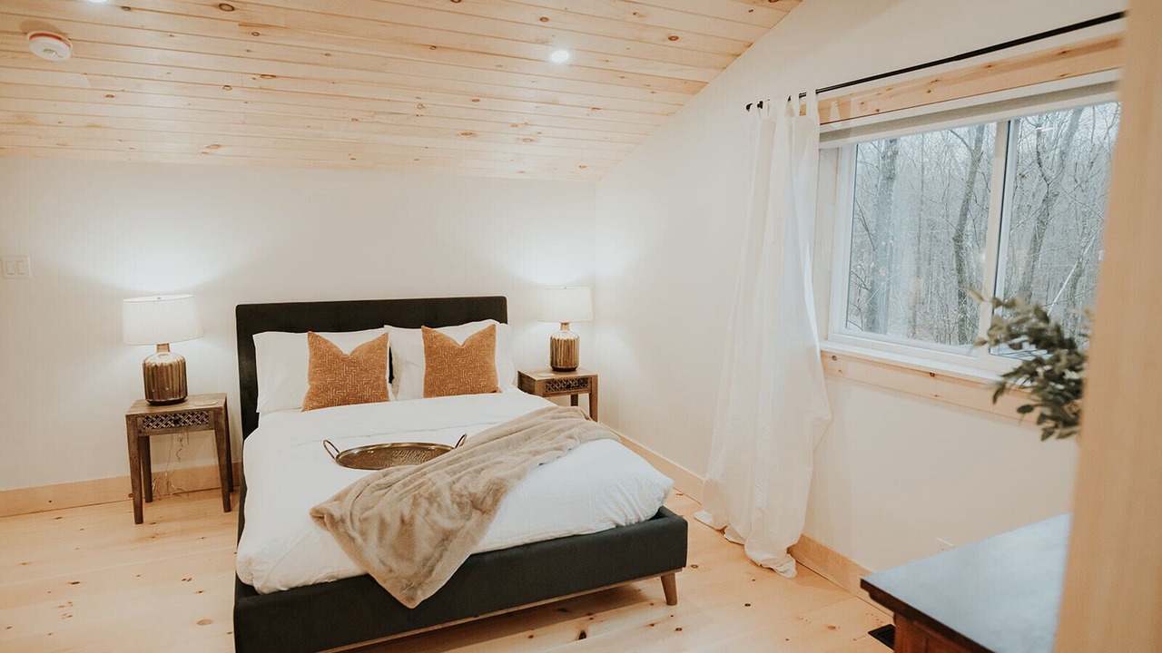 Photo of Bedroom in Calabogie