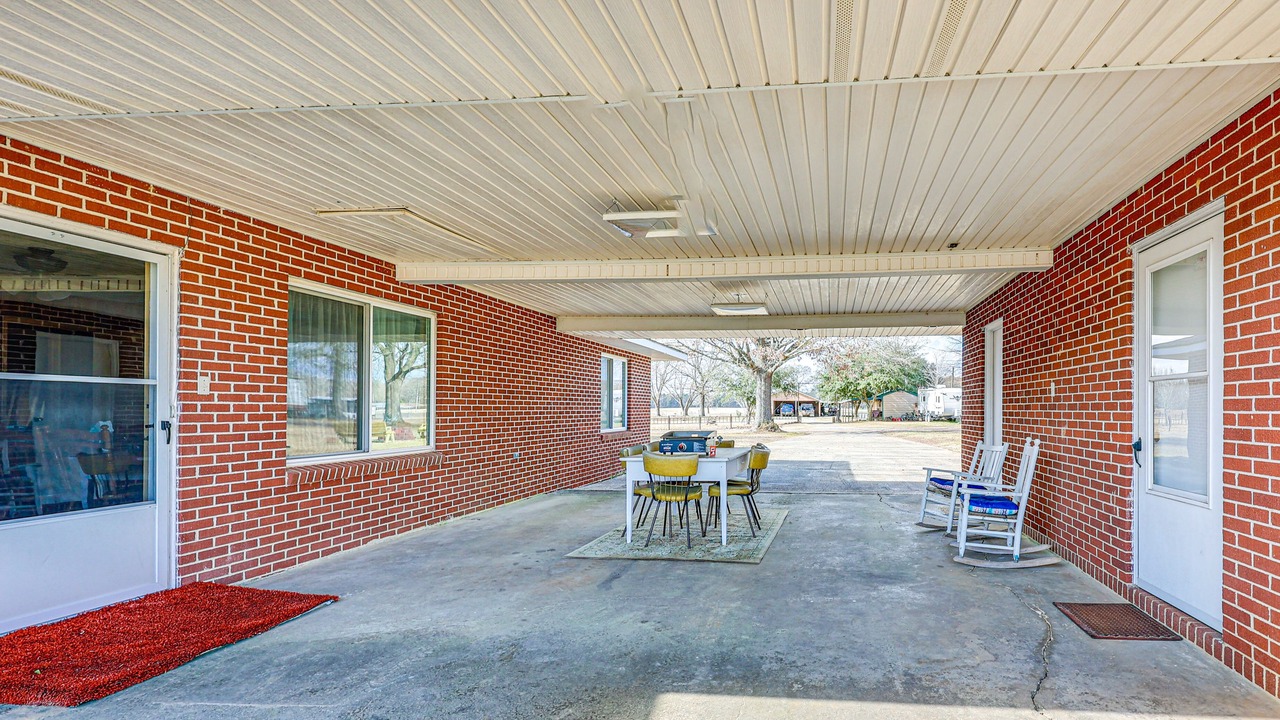 Photo of Outdoor in Lawson