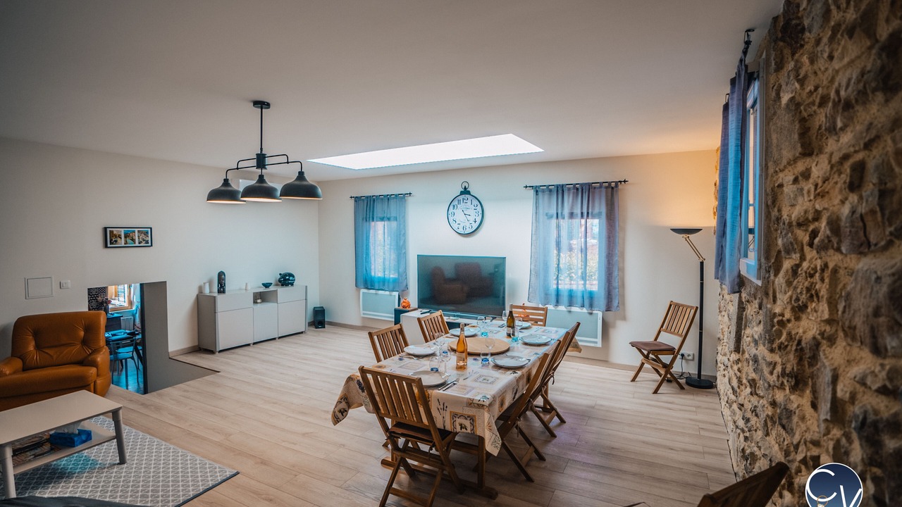 Photo of Livingroom in Pougnadoresse