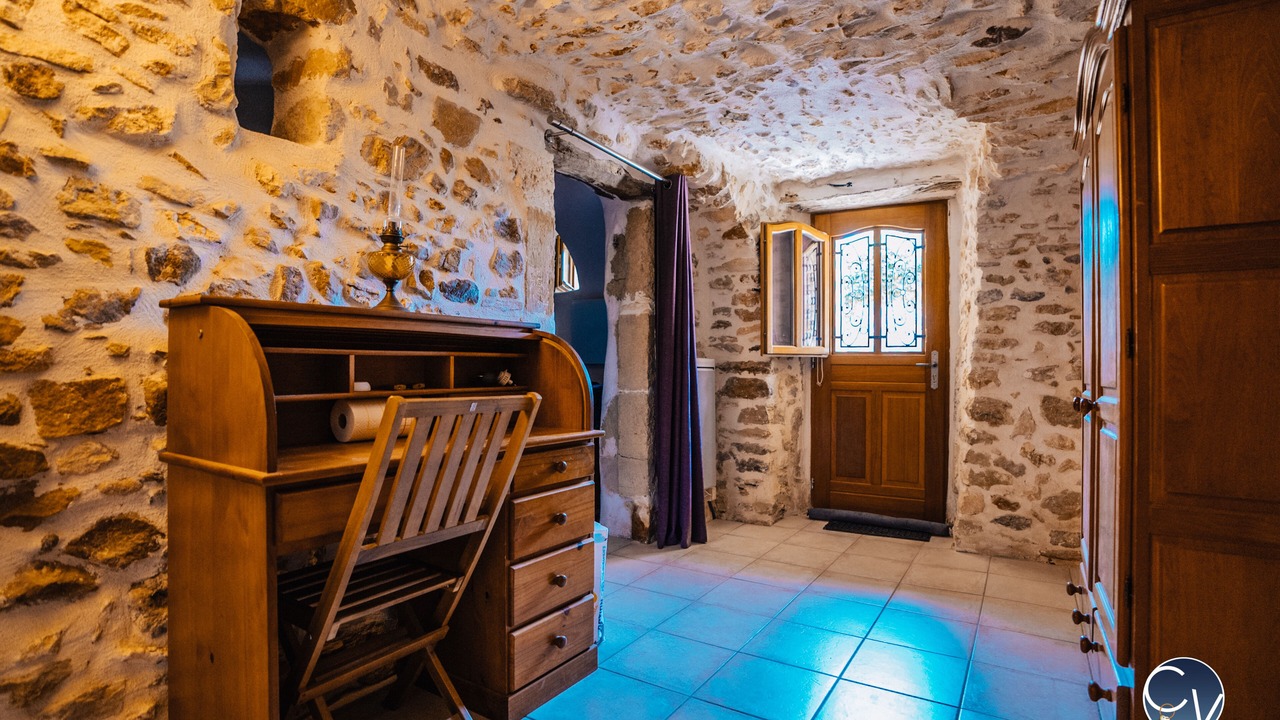 Photo of Others in Pougnadoresse