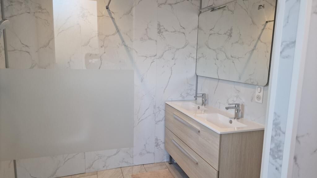 Photo of Others in Saint-Jean-le-Thomas