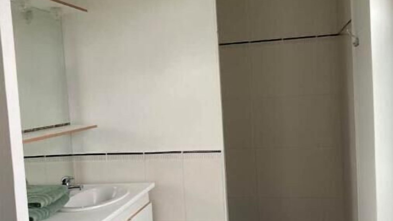 Photo of Bathroom in Courcelles-le-Comte