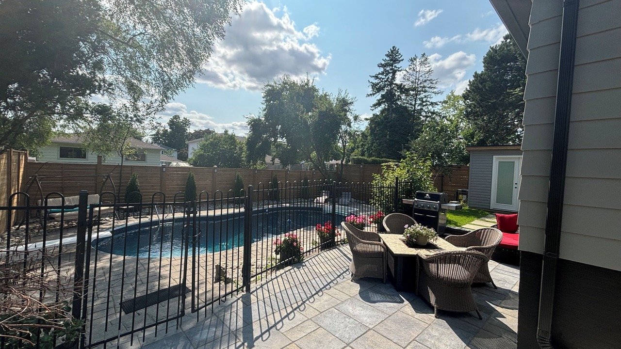 Photo of Patio Balcony in Applewood