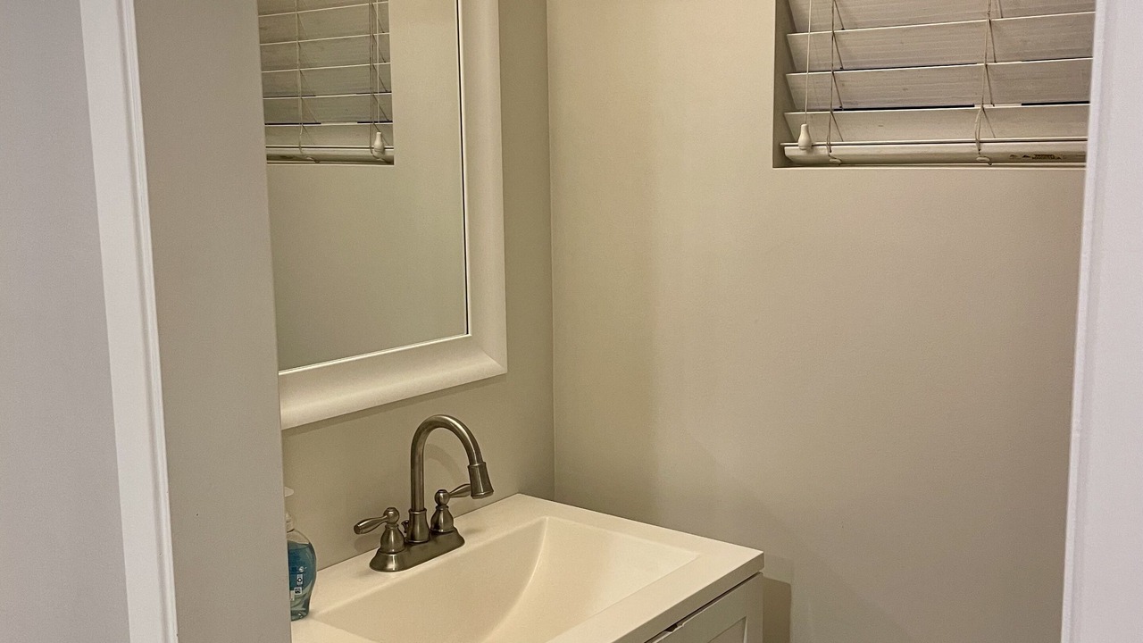 Photo of Bathroom in Hilo