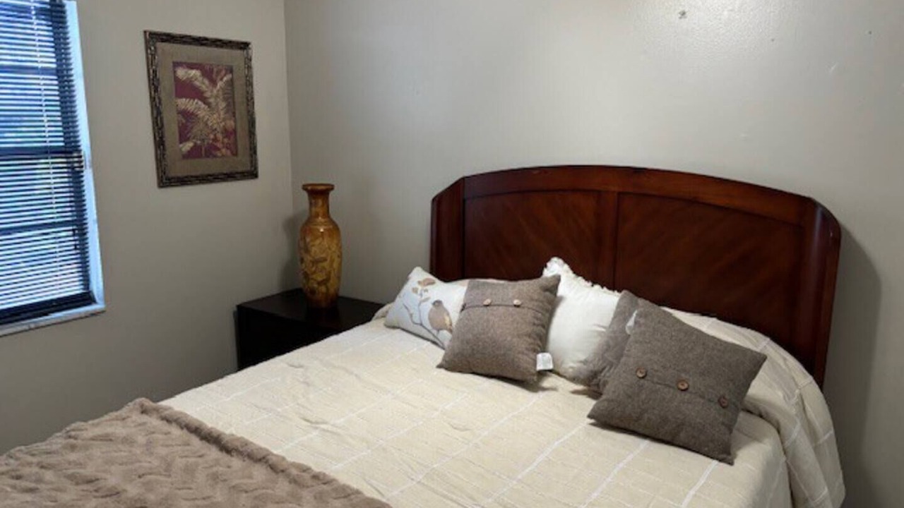 Photo of Bedroom in Bearss Plaza