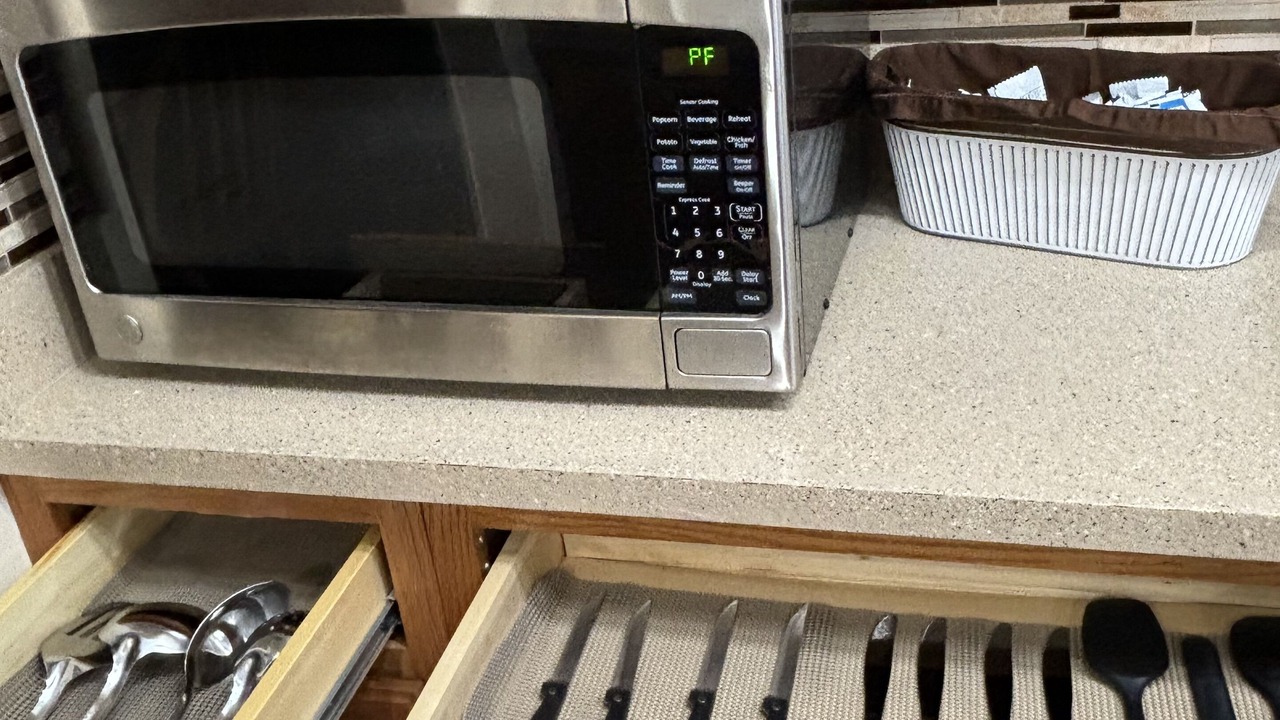 Photo of Kitchen in Bearss Plaza