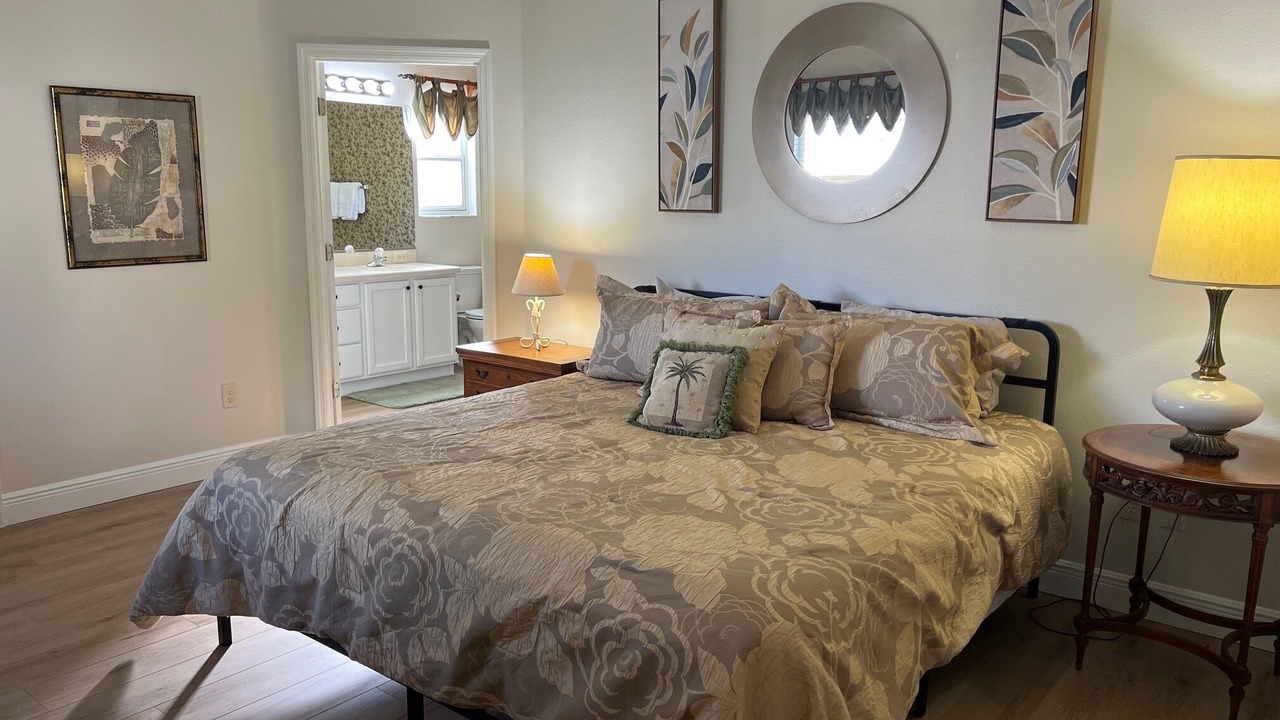 Photo of Bedroom in Glenbrook