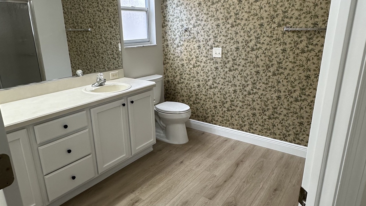 Photo of Bathroom in Glenbrook