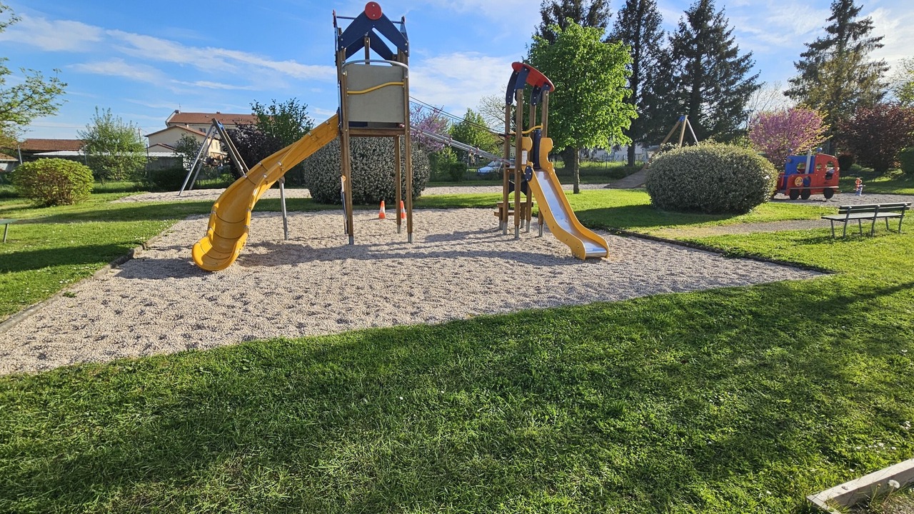 Photo of Others in Priay