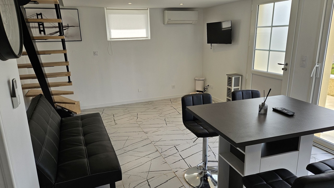 Photo of Others in Priay