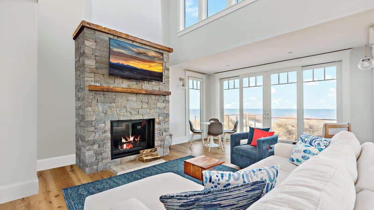 Photo of Livingroom in North Eastham