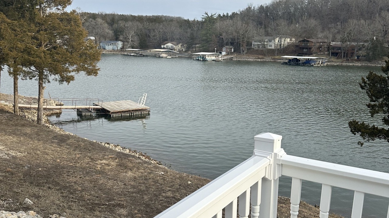 Photo of Outdoor in Roach