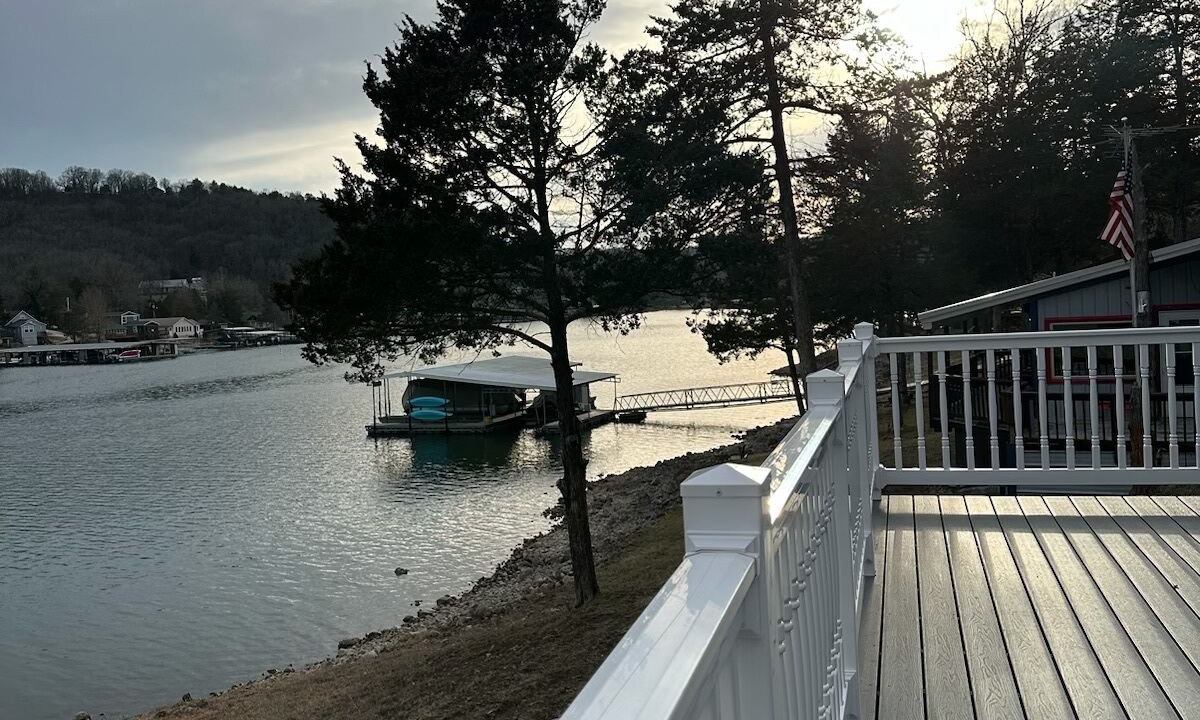 Photo of Outdoor in Roach