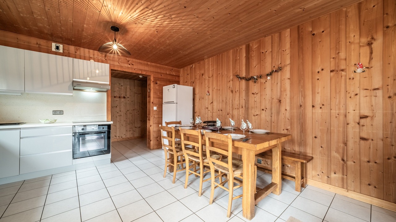 Photo of Kitchen in Saint-Jean-dʼAulps