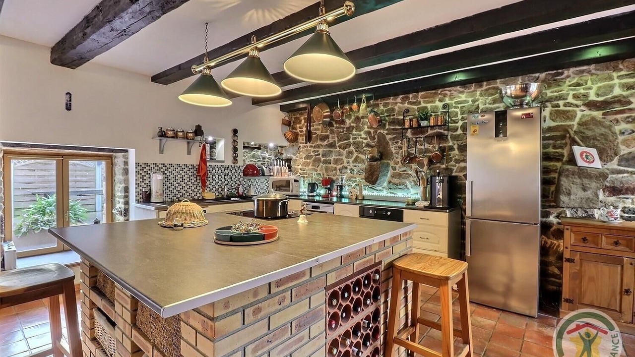 Photo of Kitchen in Pleine-Fougeres