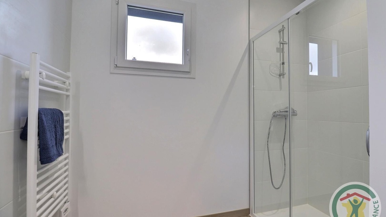 Photo of Bathroom in Saint-Germain-en-Cogles