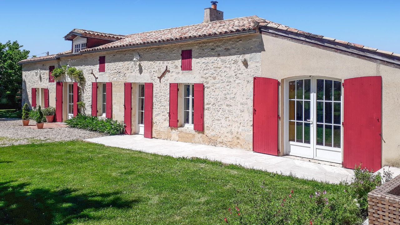 Photo of Others in Doulezon