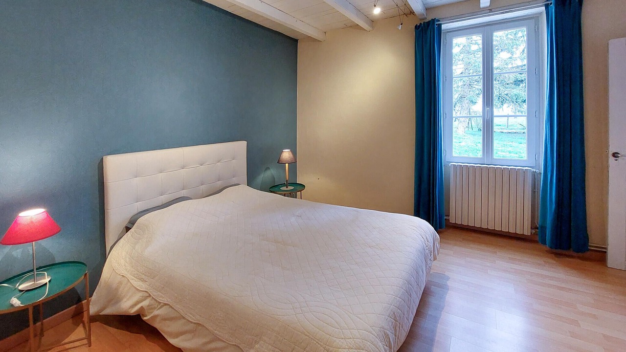 Photo of Others in Doulezon