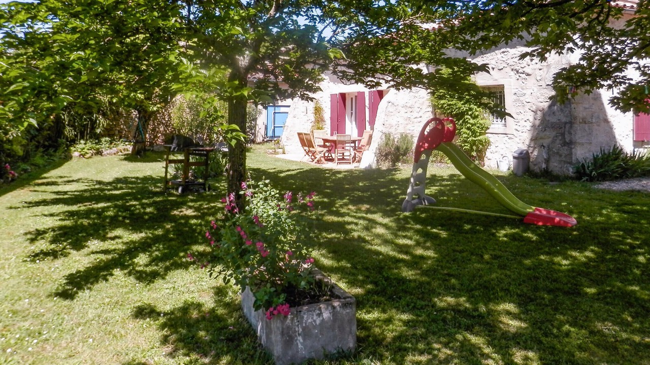 Photo of Others in Doulezon