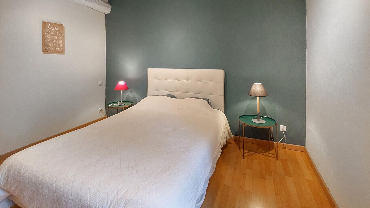 Photo of Others in Doulezon