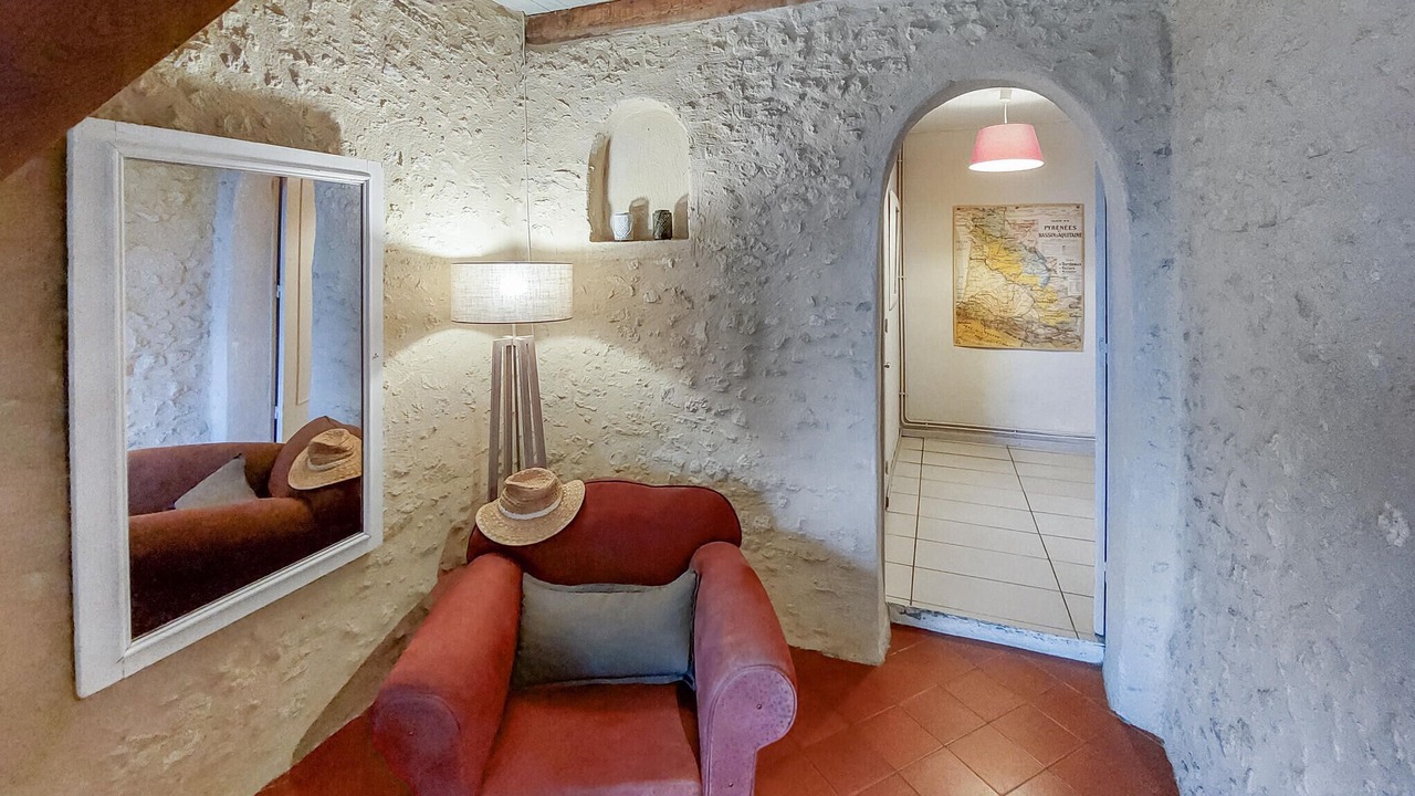 Photo of Others in Doulezon