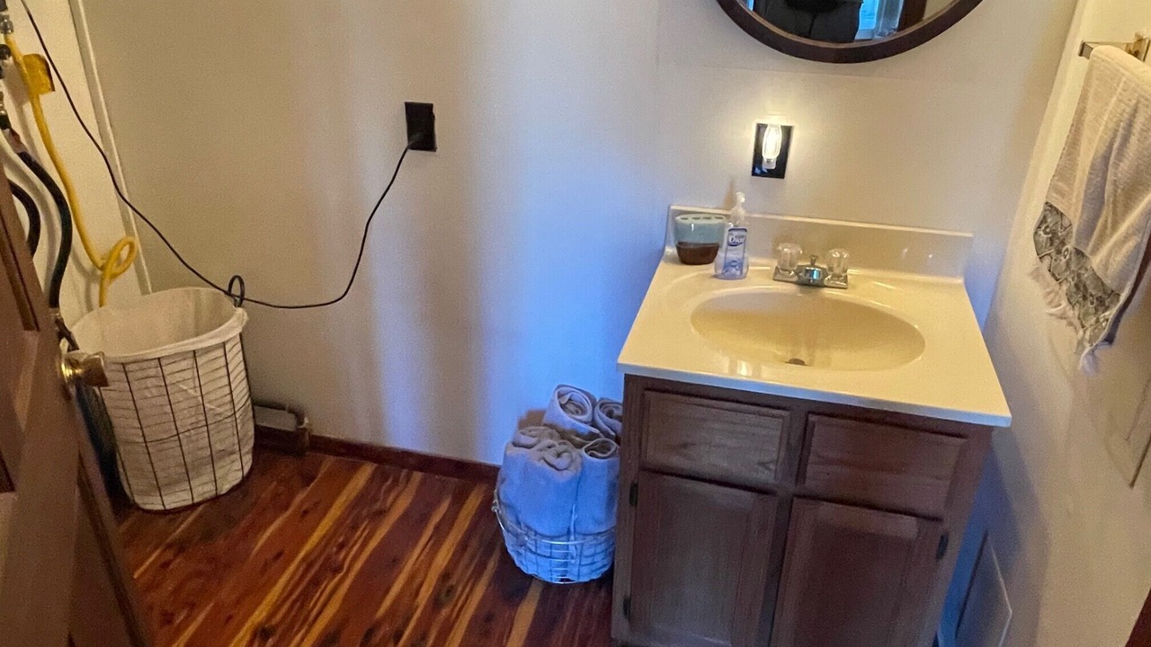 Photo of Bathroom in Baxter
