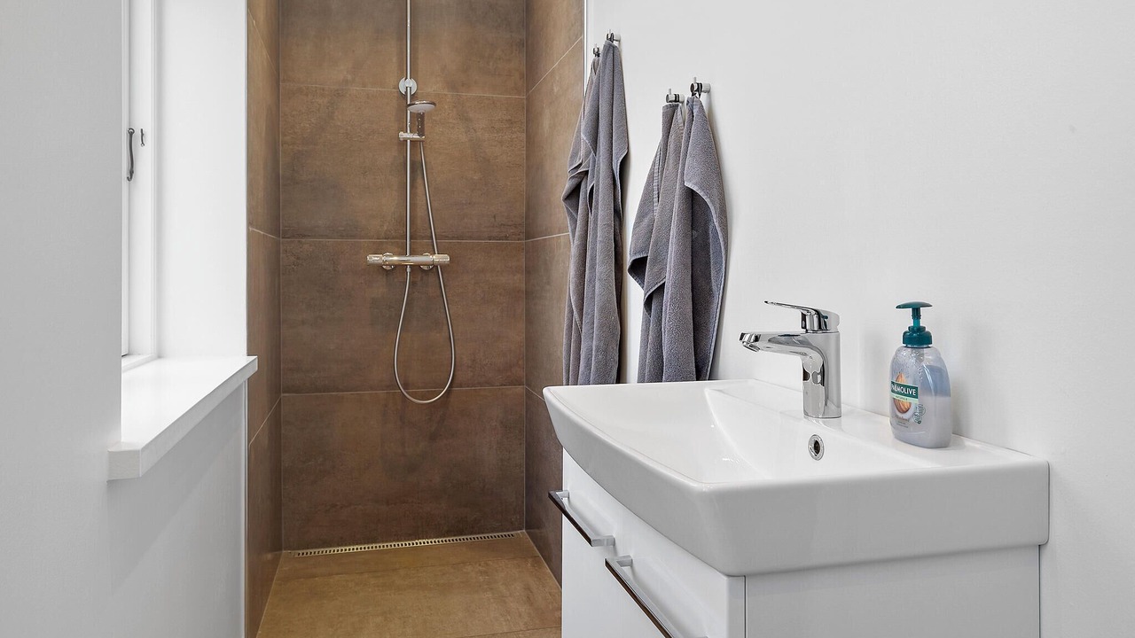 Photo of Bathroom in Logstor