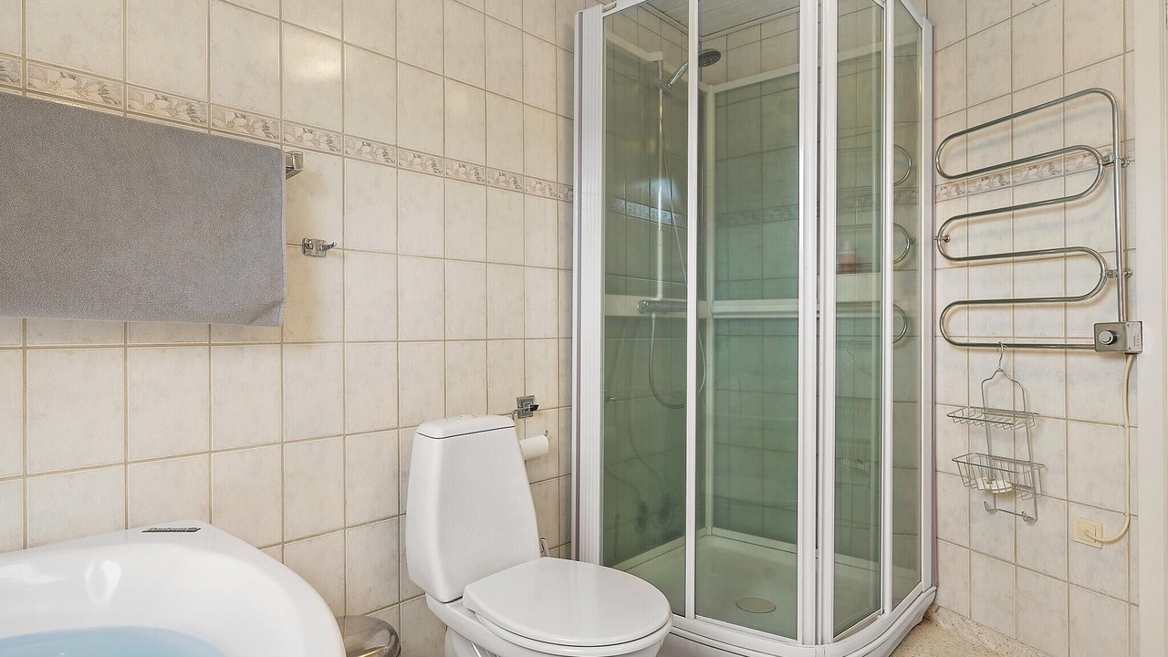 Photo of Bathroom in Logstor