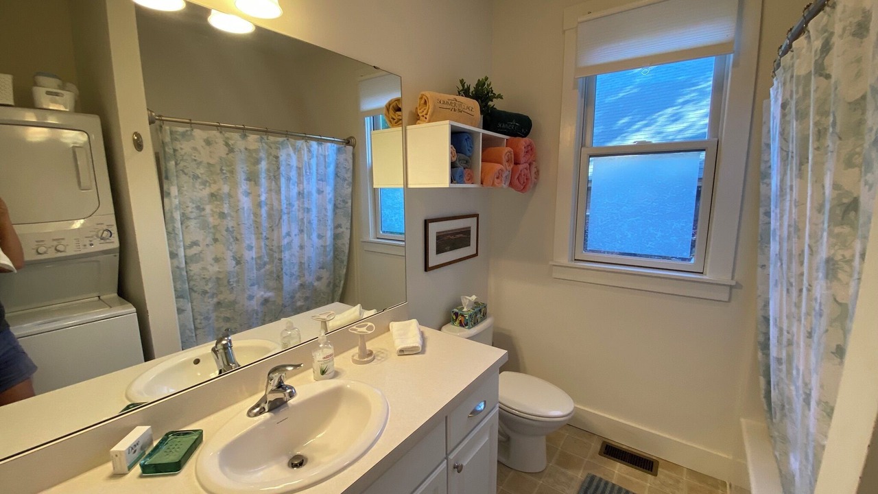 Photo of Bathroom in Summer Village