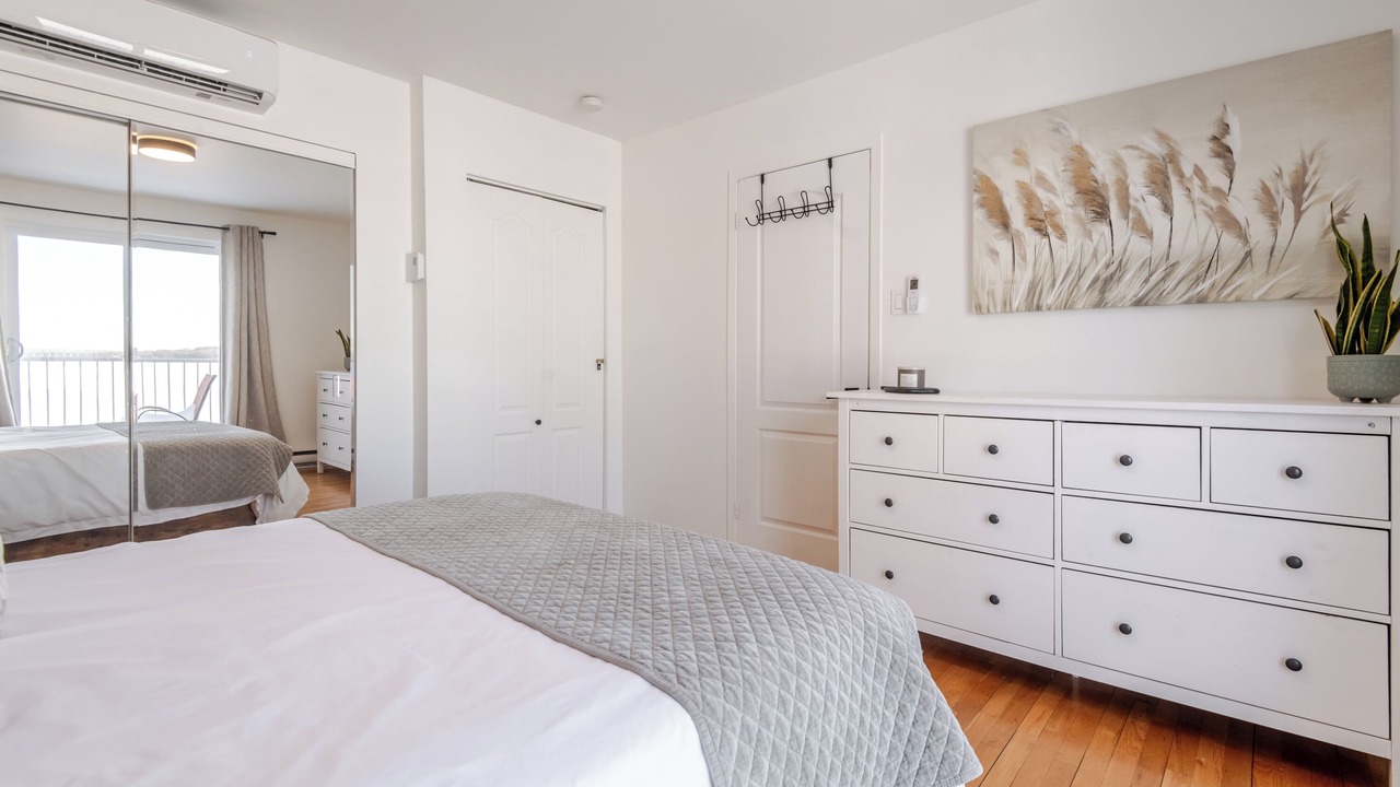 Photo of Bedroom in Saint-Andre-d'Argenteuil