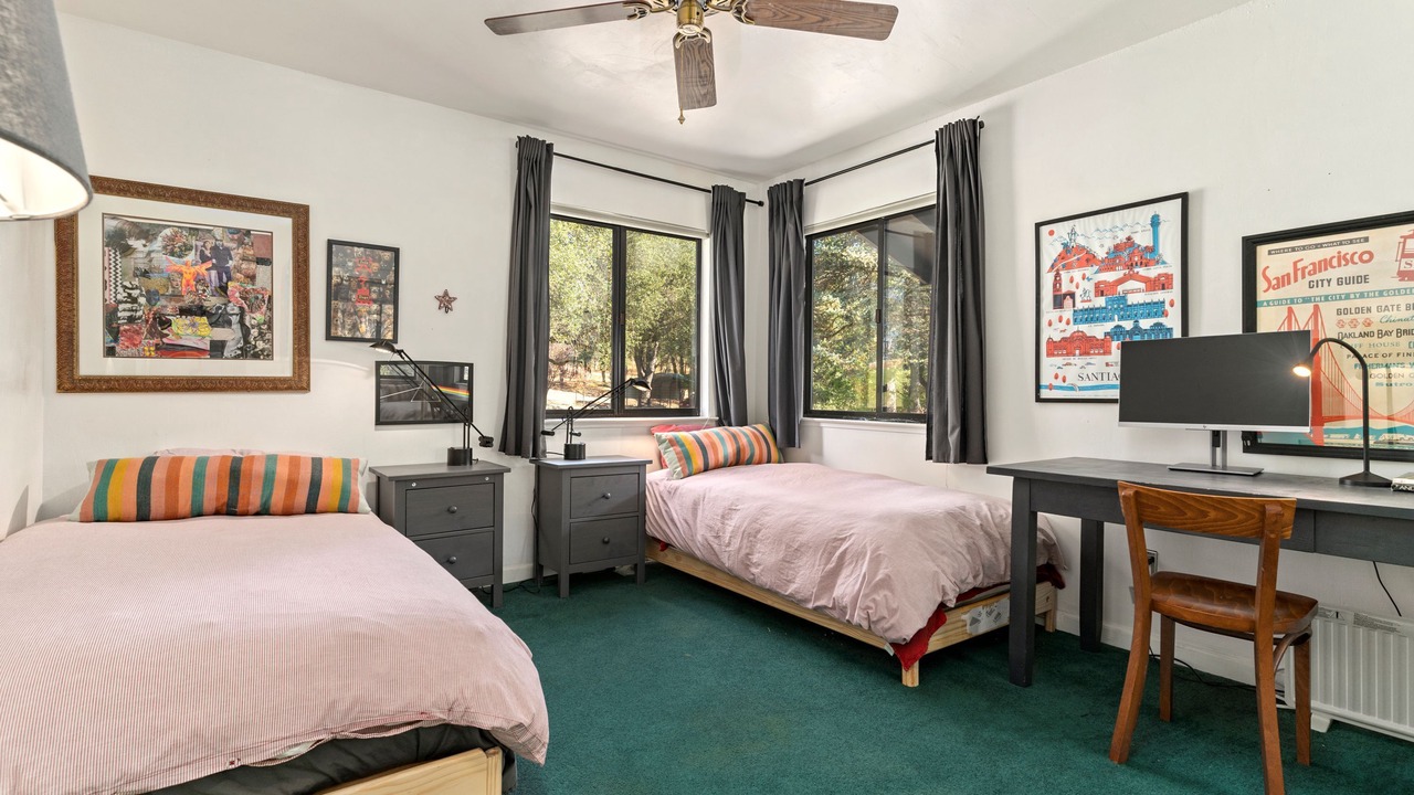 Photo of Bedroom in Iowa Hill