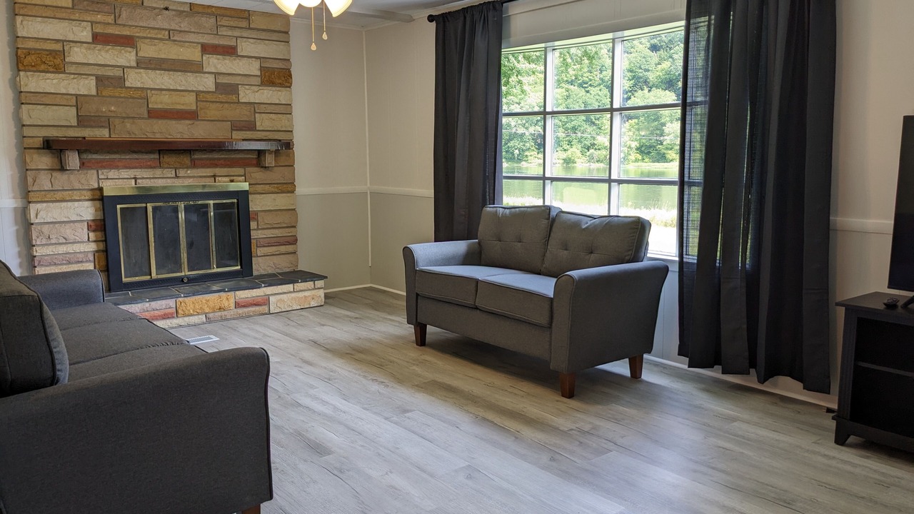 Photo of Livingroom in Tidioute