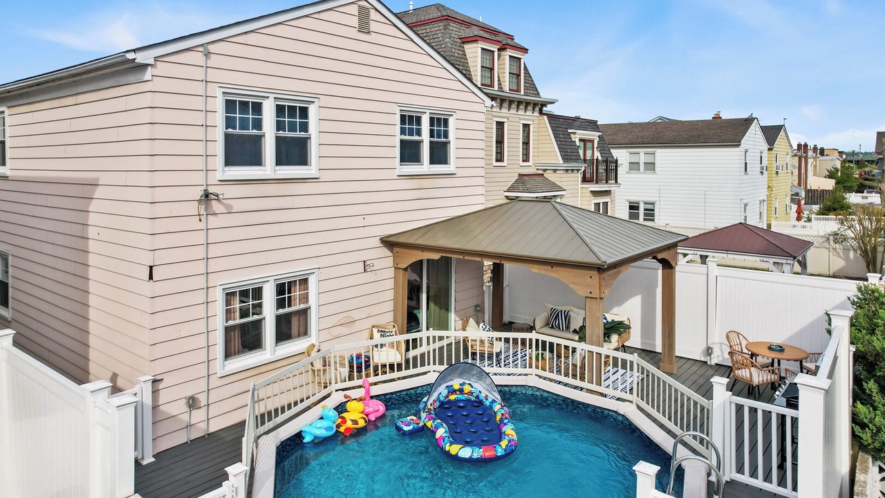 Photo of Patio Balcony in Constable Hook