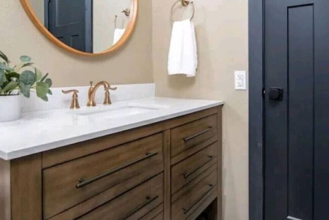 Photo of Bathroom in Sulphur