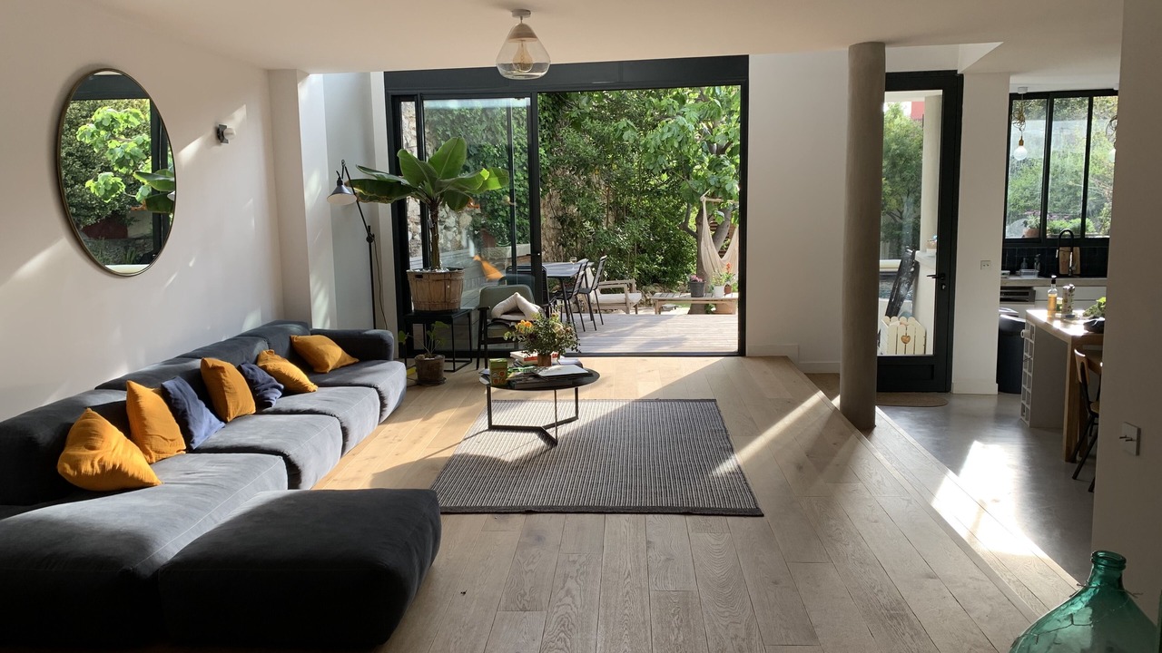 Photo of Livingroom in 7th Arrondissement
