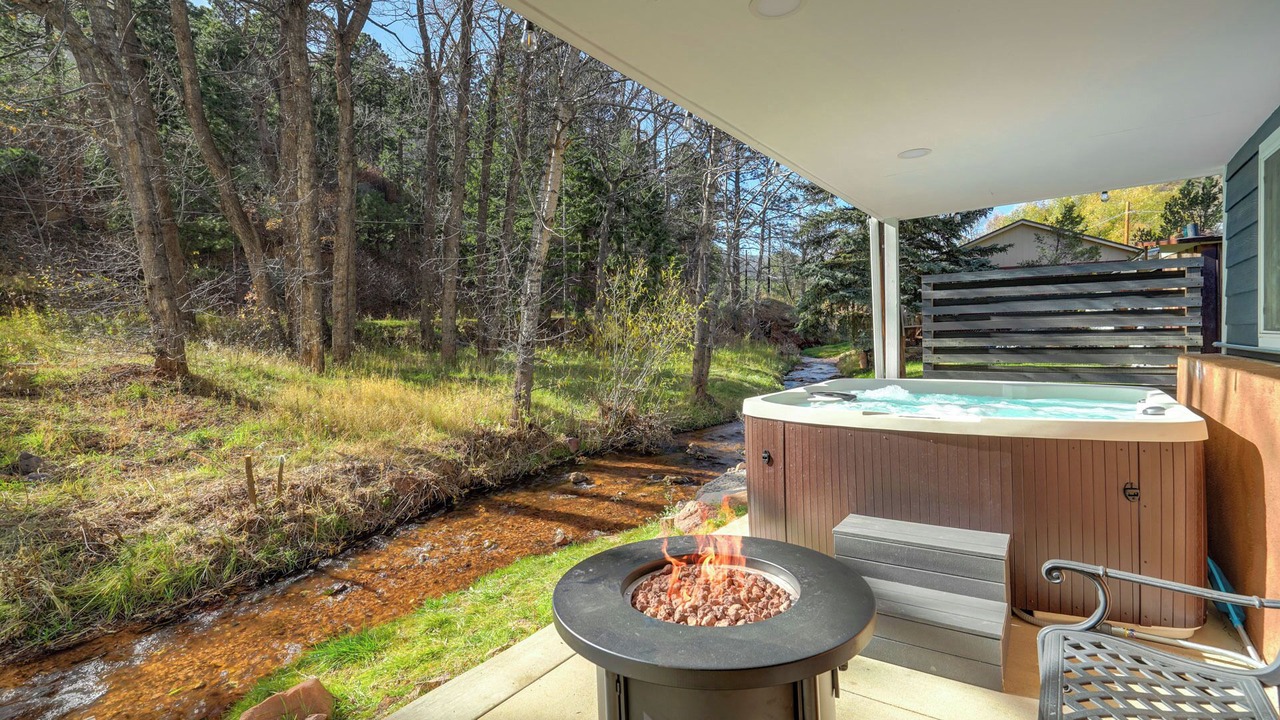 Photo of Patio Balcony in Green Mountain Falls