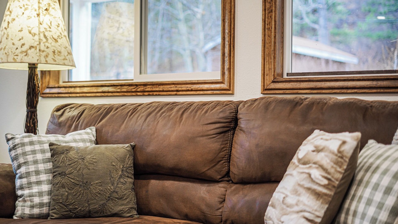 Photo of Livingroom in Green Mountain Falls