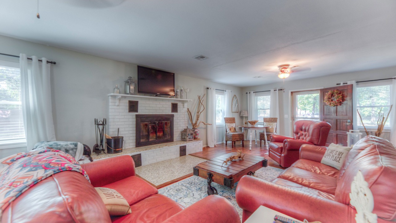 Photo of Livingroom in Cookson