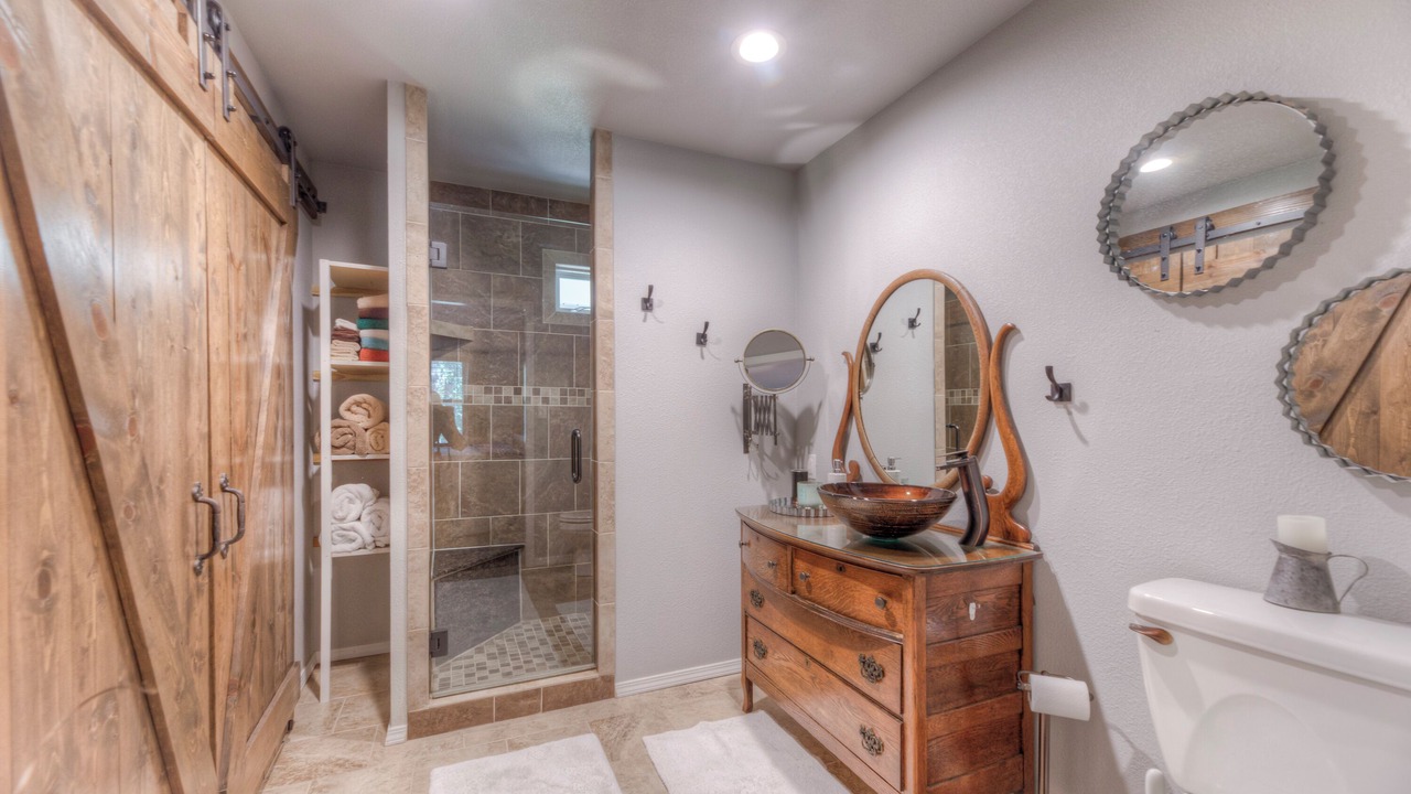 Photo of Bathroom in Cookson