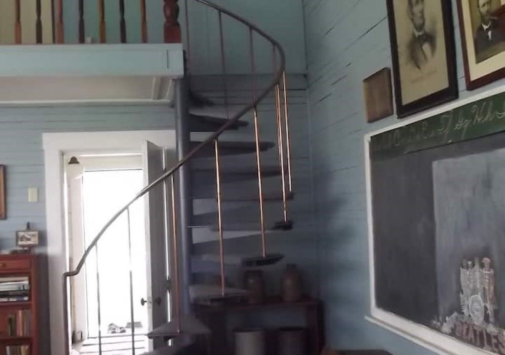 Photo of Others in Albany