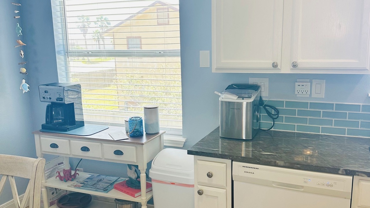 Photo of Kitchen in Leeward Sands